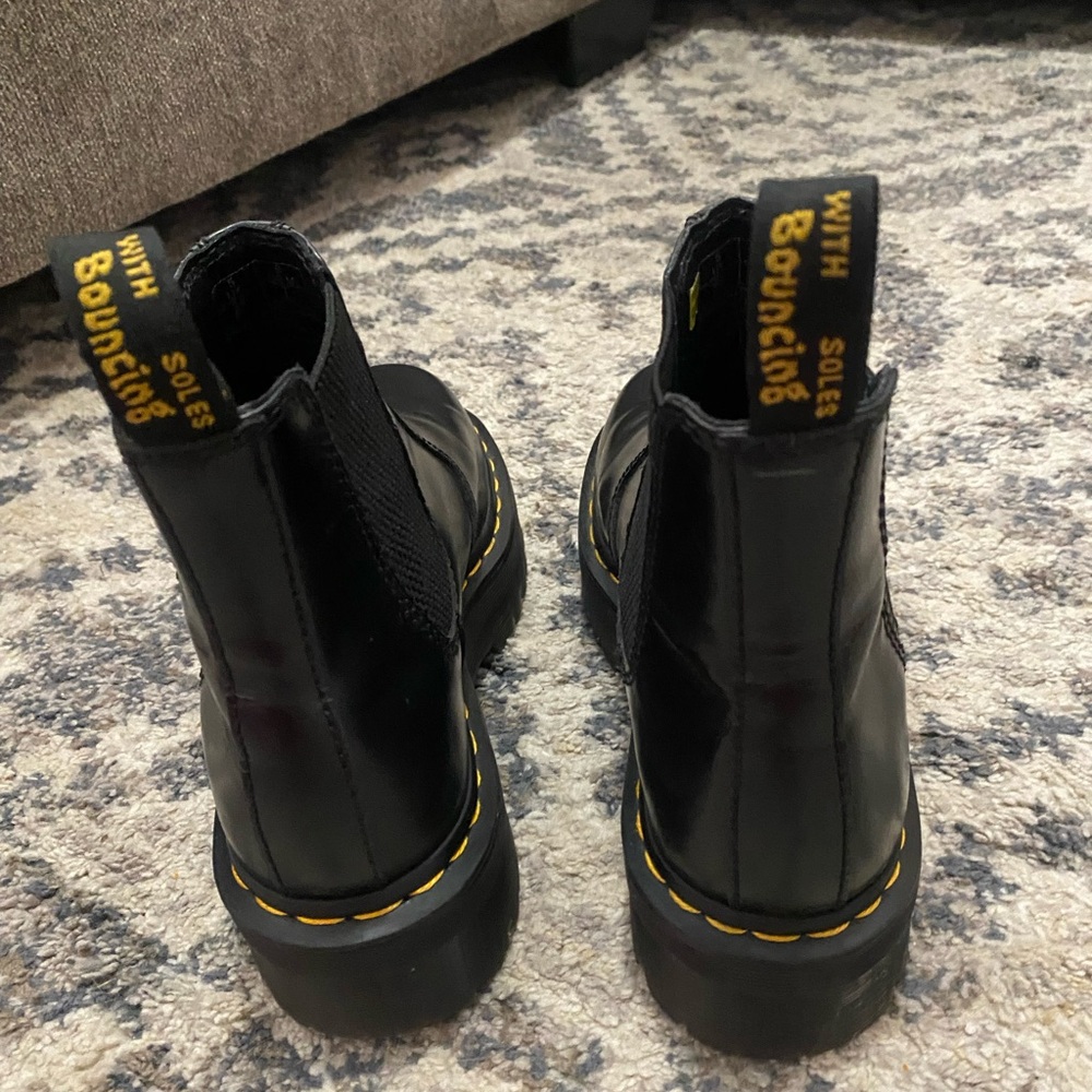 Dr. Martens Black Leather Chelsea Platform Boots! - Picture 3 of 5